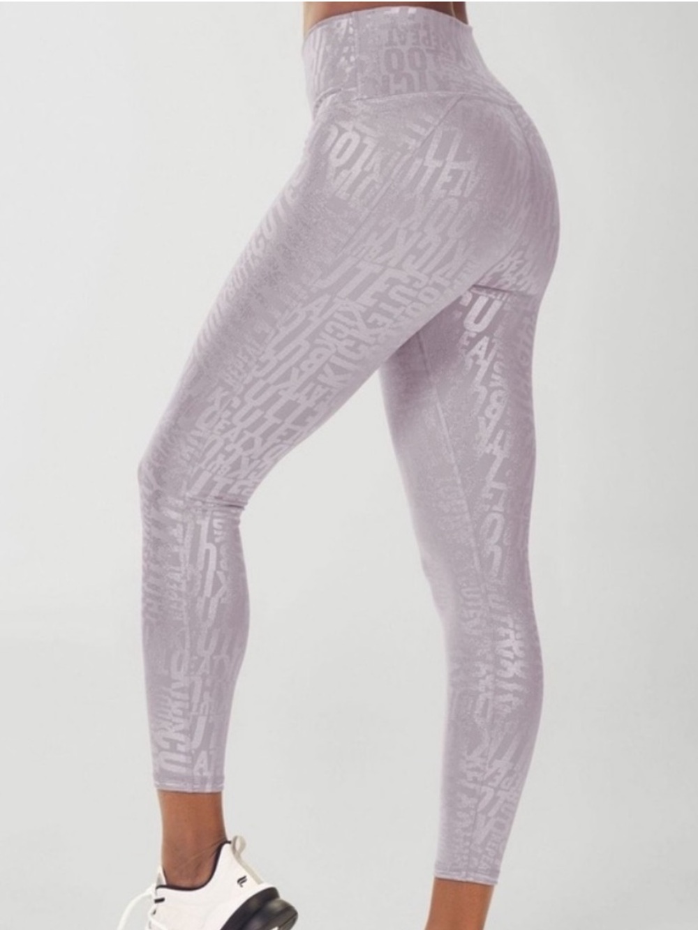 Fabletics Define Powerhold High Waisted Grey Silver Workout Large EUC activewear